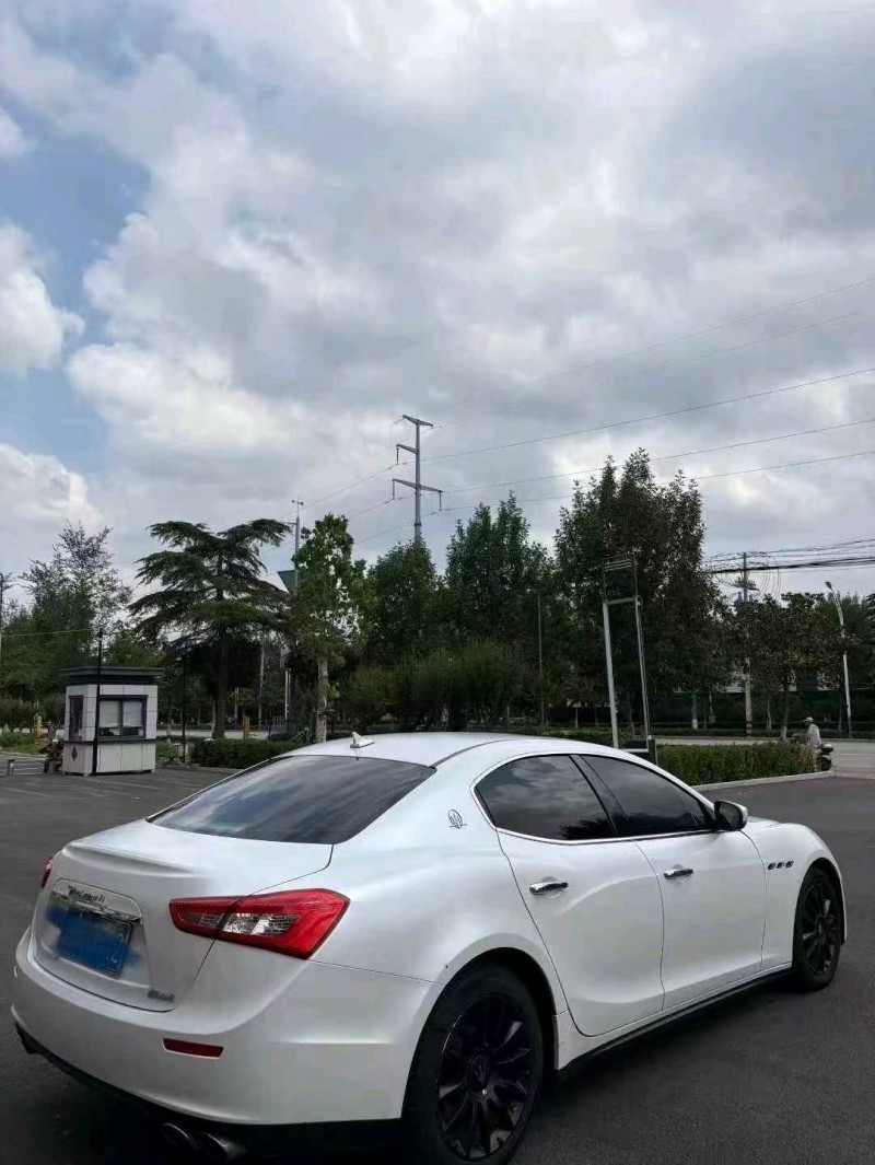 枣庄17年玛莎拉蒂Ghibli5