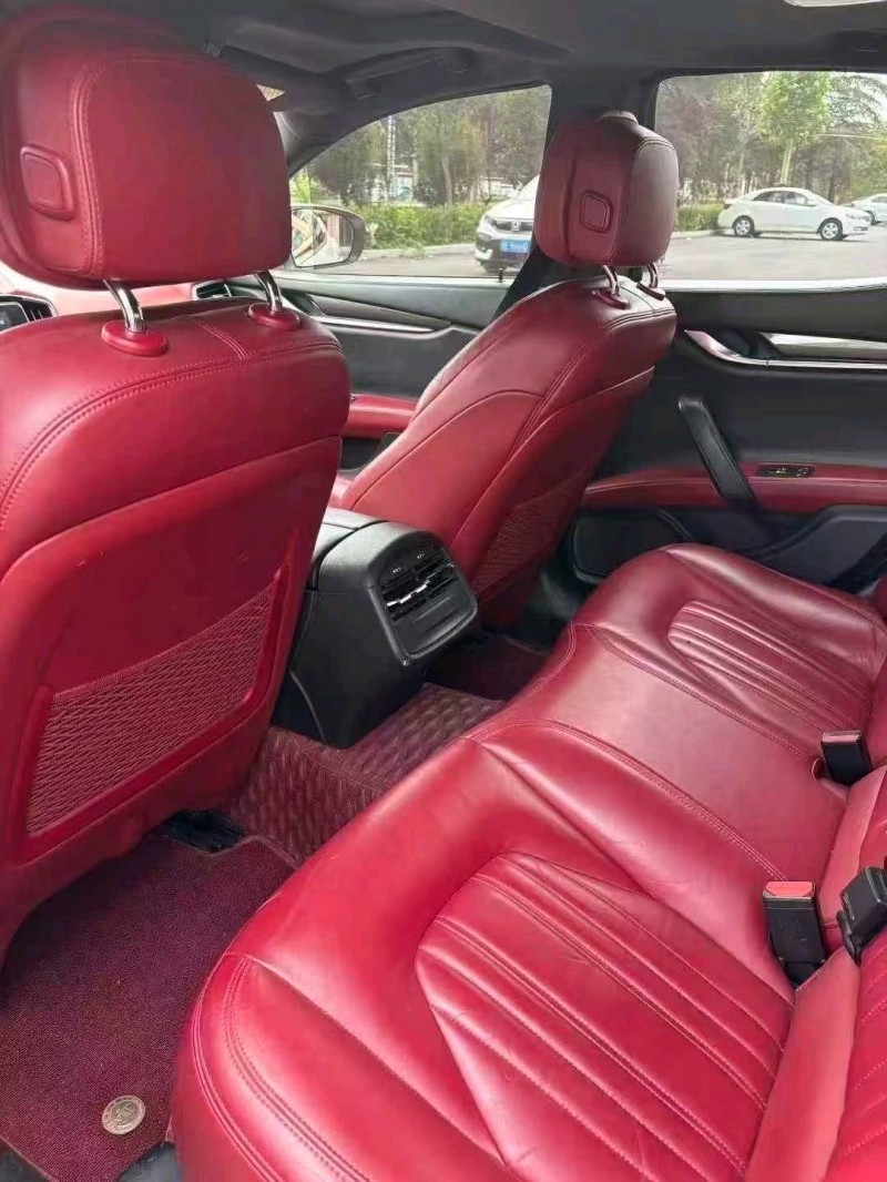 枣庄17年玛莎拉蒂Ghibli7