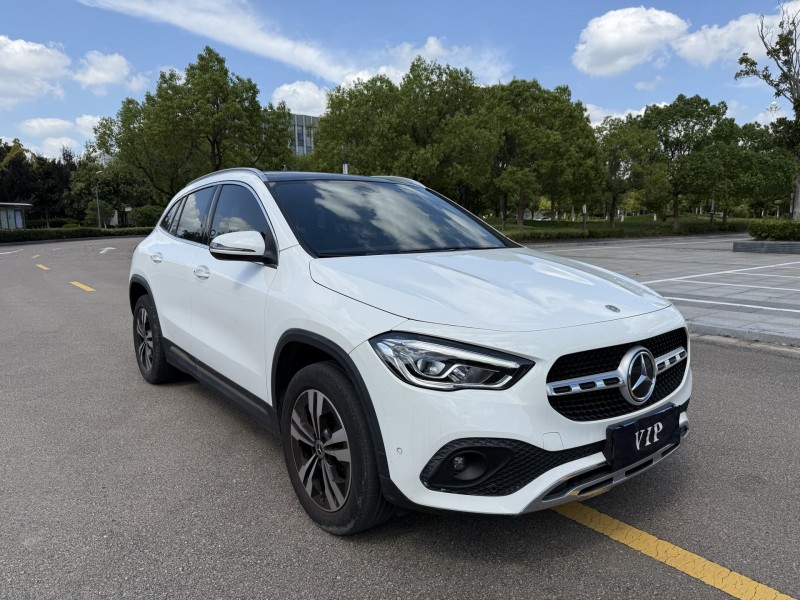 盐城21年奔驰GLA3
