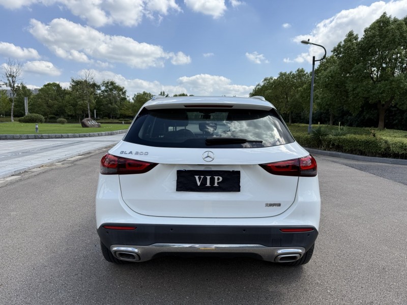 盐城21年奔驰GLA9