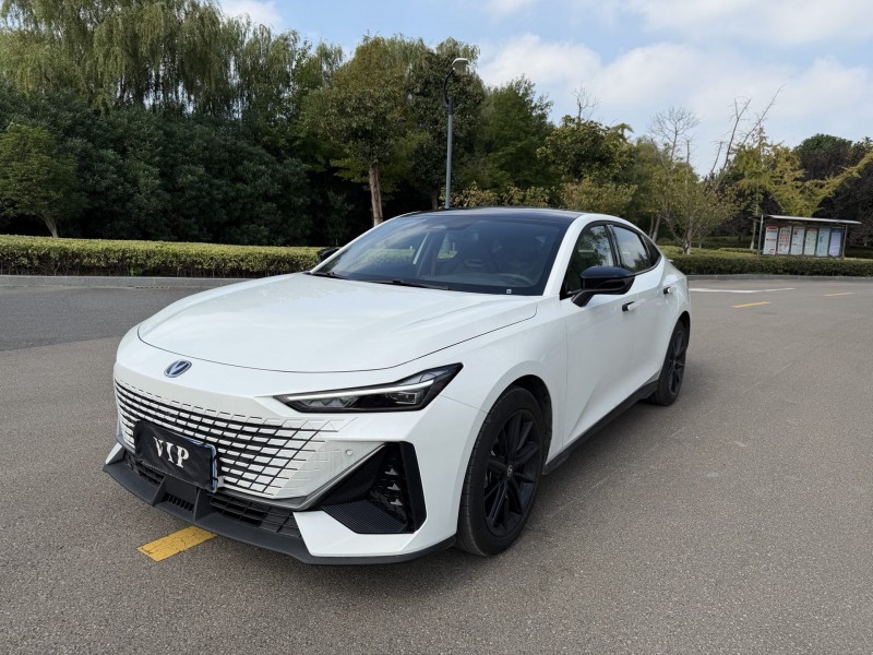 盐城25年长安汽车UNI2