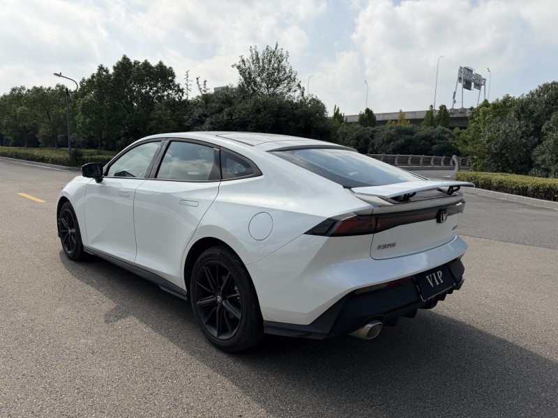 盐城25年长安汽车UNI8