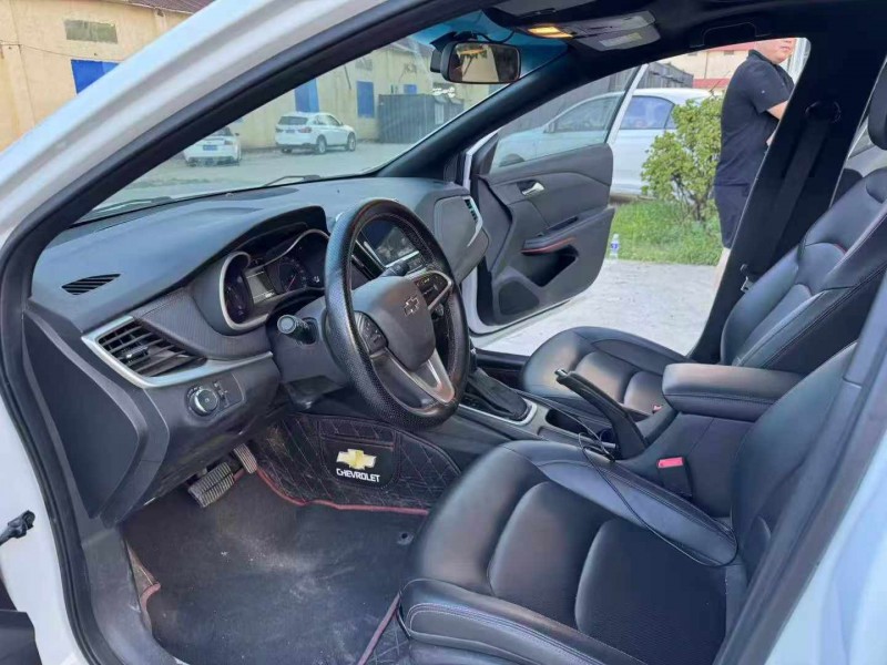 徐州21年雪佛兰科鲁泽4