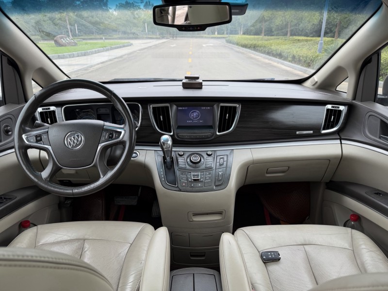 盐城12年别克GL84