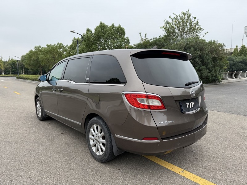 盐城12年别克GL89
