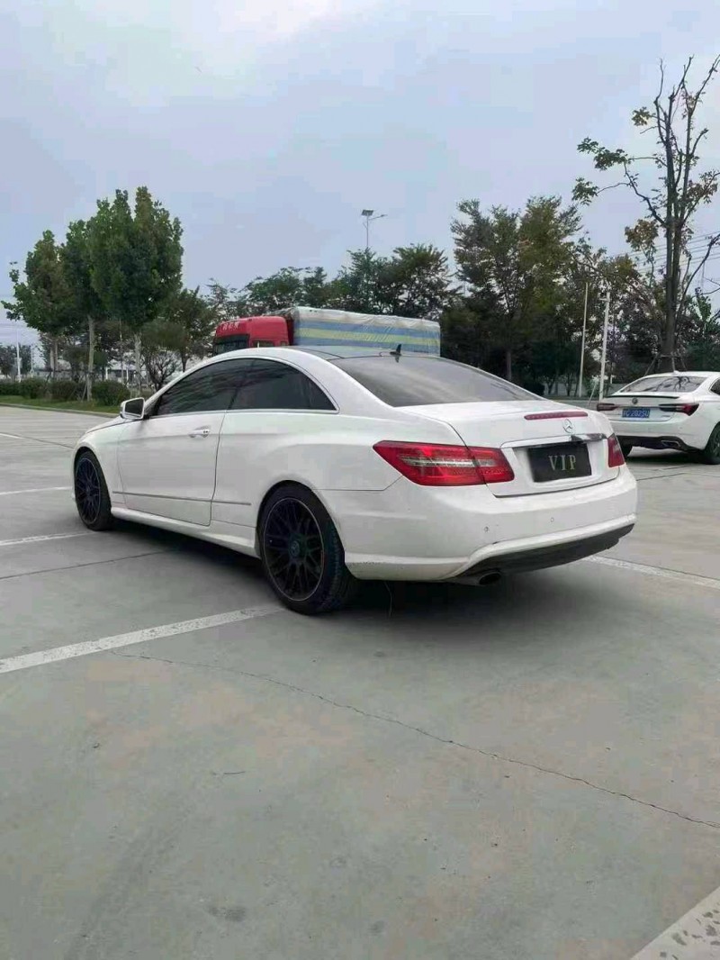宿迁13年奔驰E8