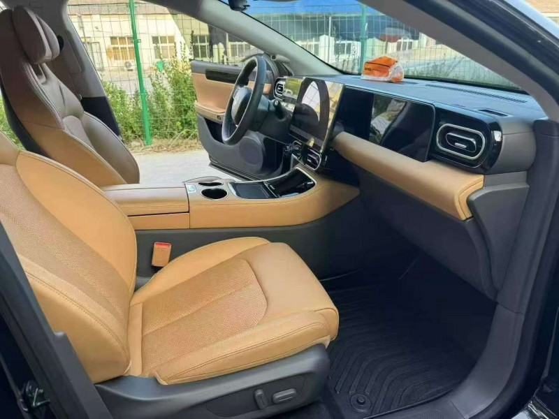 徐州24年零跑汽车C015