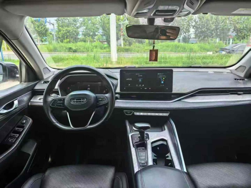 保定21年吉利星瑞7