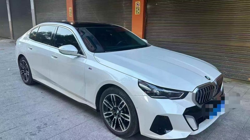 深圳24年宝马5系3