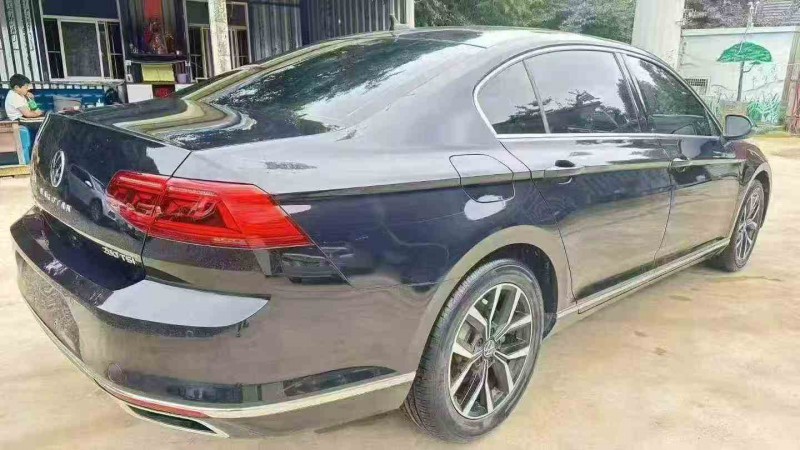 昭通23年大众迈腾4