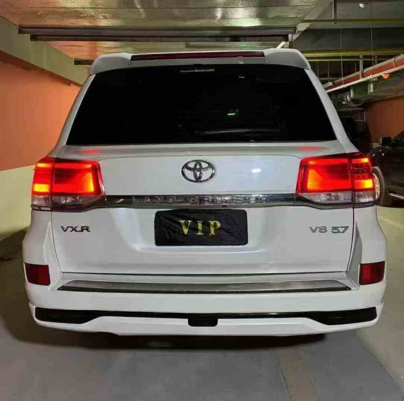 丽江15年丰田兰德酷路泽6