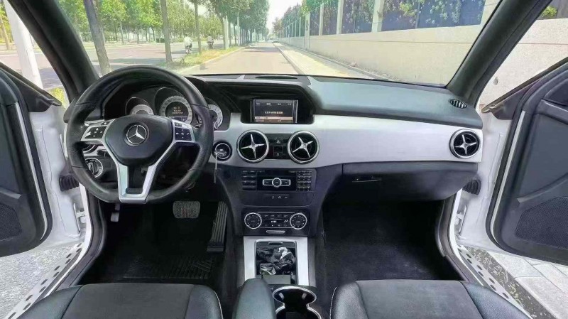 天津15年奔驰GLK8