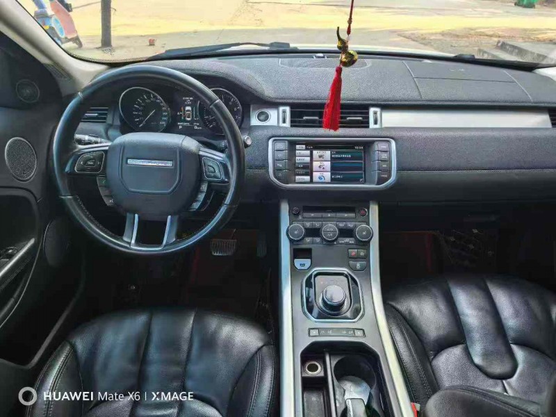 保定14年路虎极光9