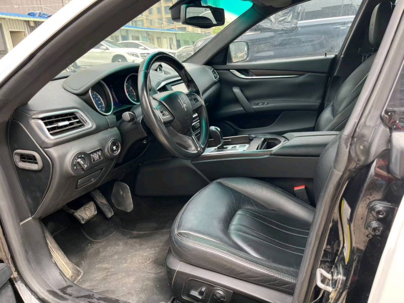 安阳16年玛莎拉蒂Ghibli8