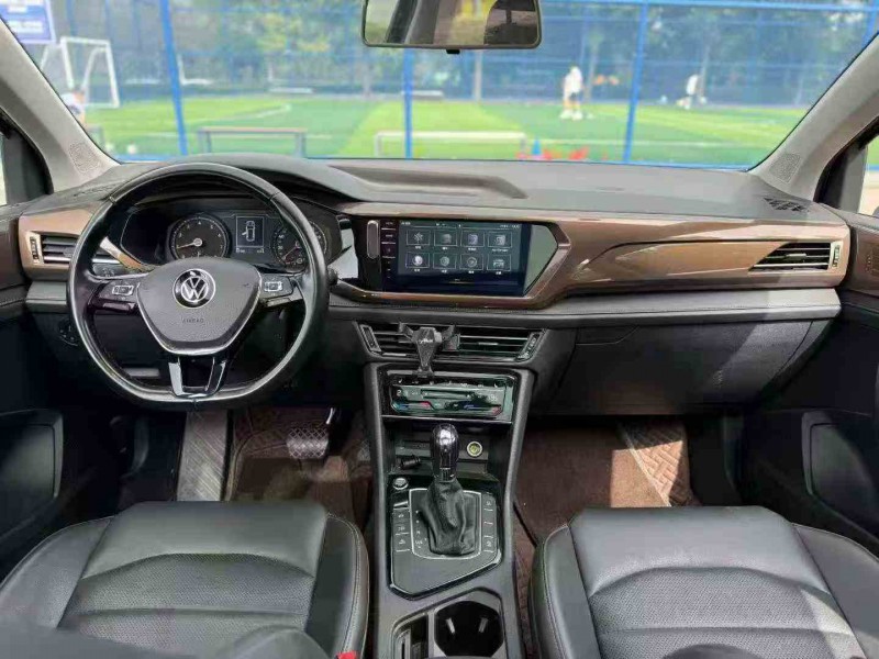 嘉兴22年大众途岳4