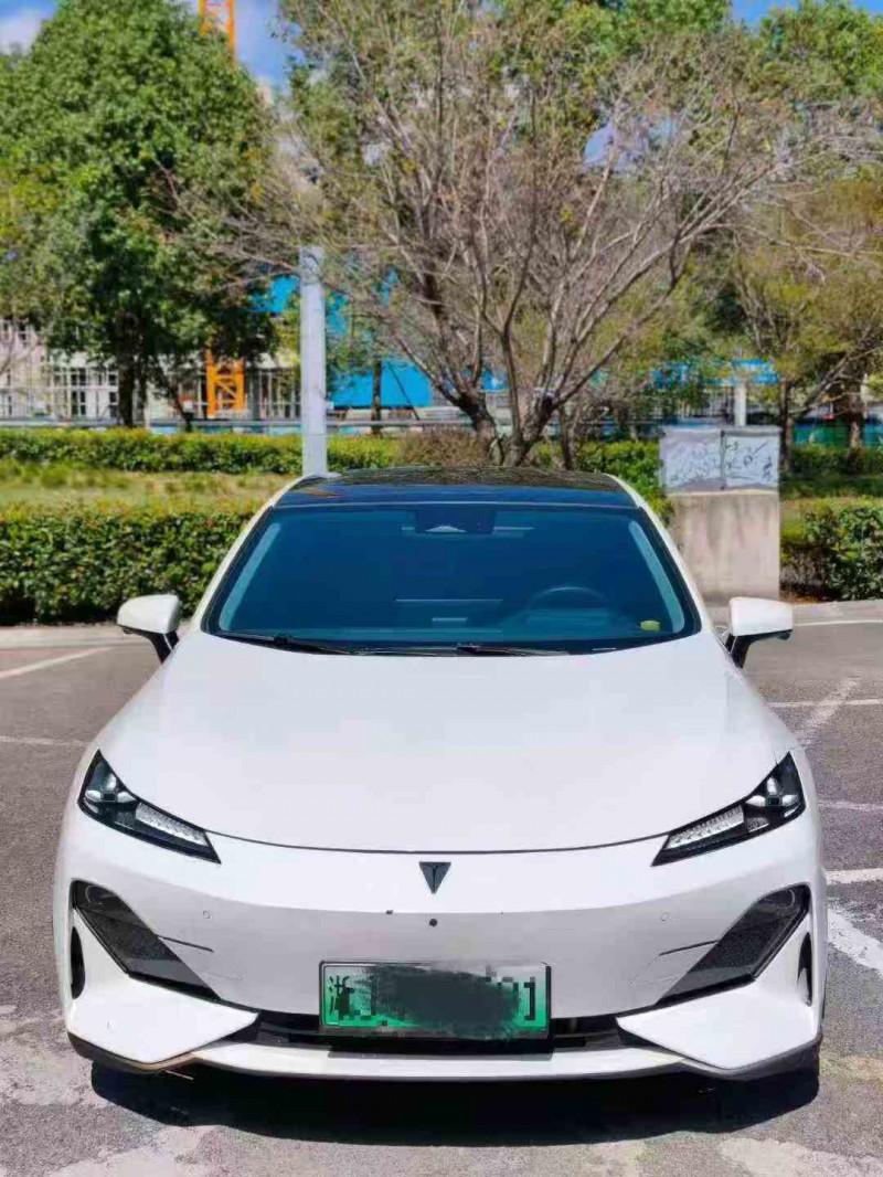 绍兴23年长安汽车深蓝1