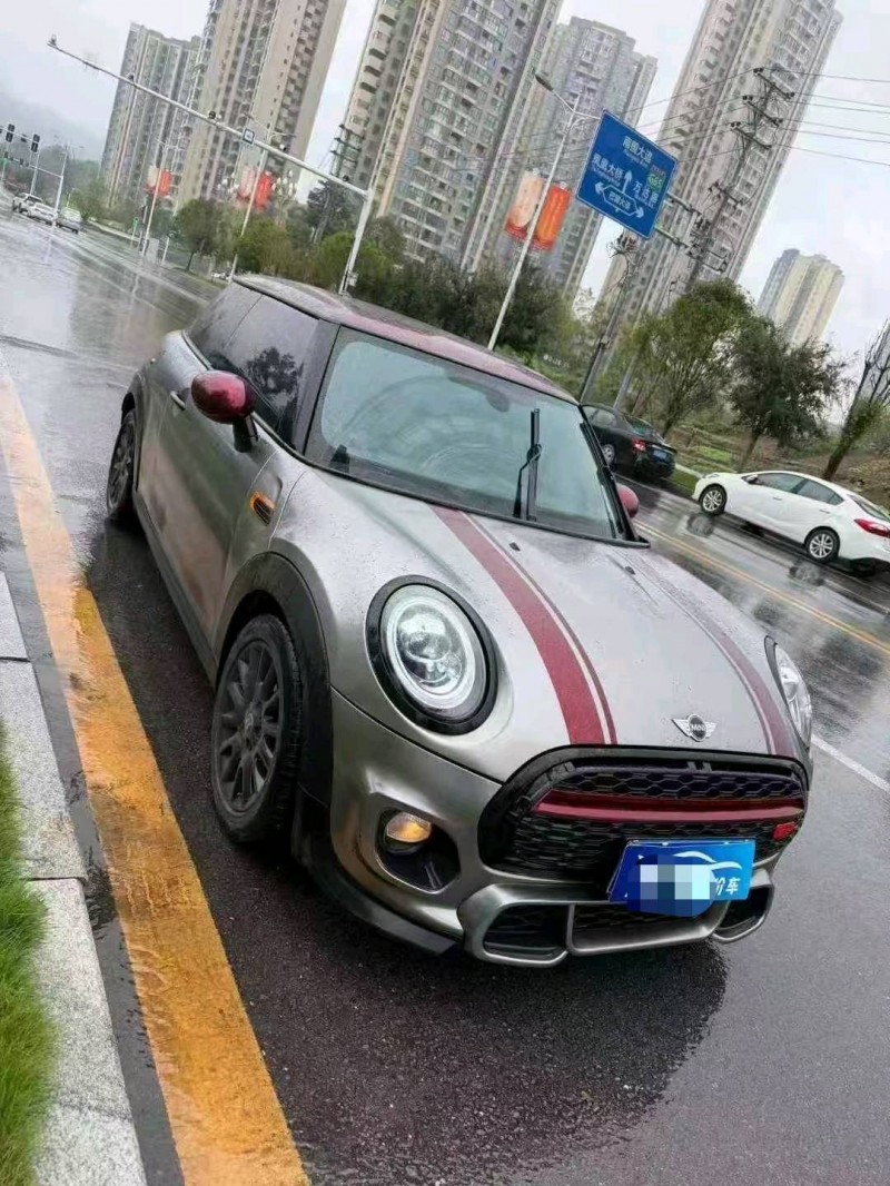 成都18年MINICooper3