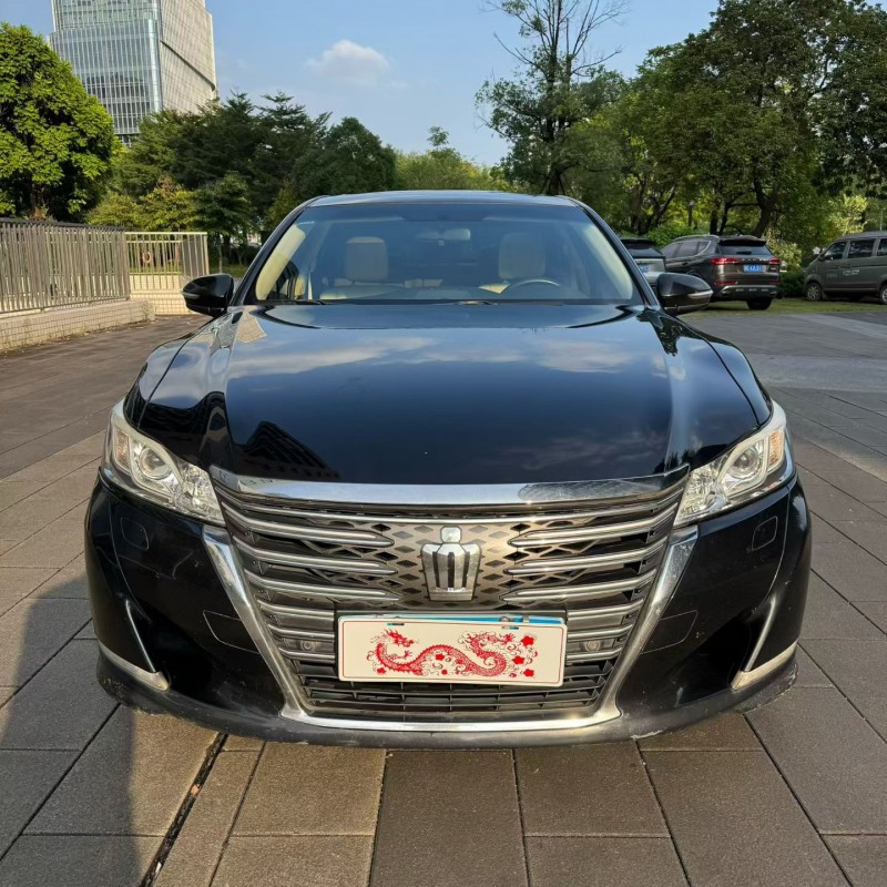 佛山16年丰田皇冠1