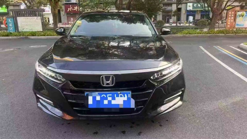 杭州21年本田雅阁1