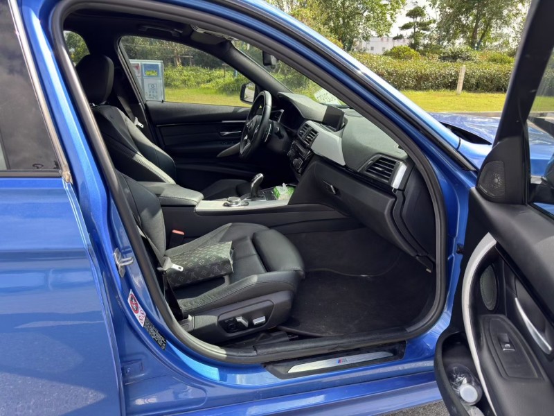 盐城17年宝马3系9