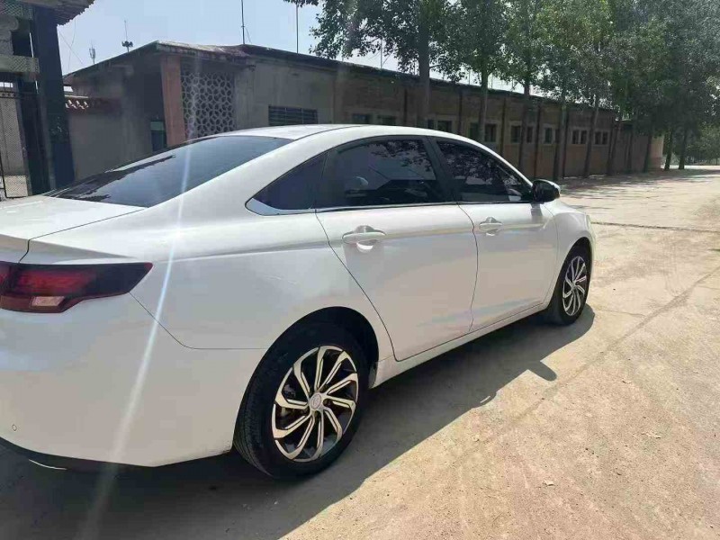 保定21年吉利帝豪7