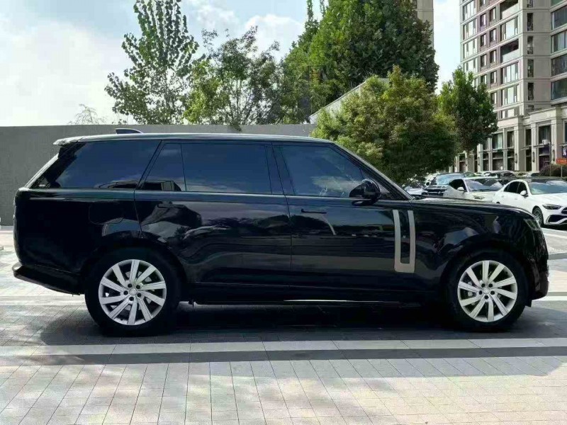 徐州24年路虎揽胜7