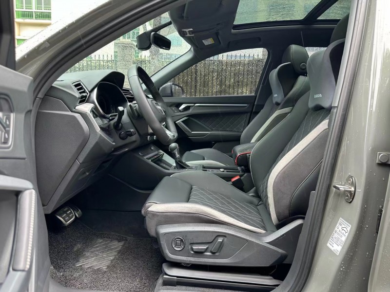 深圳25年奥迪Q38