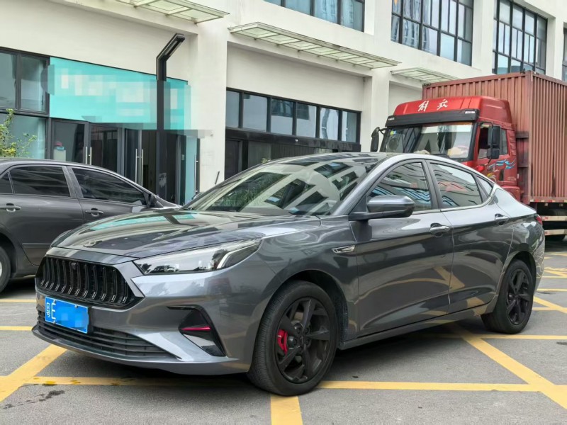 深圳25年江淮A52