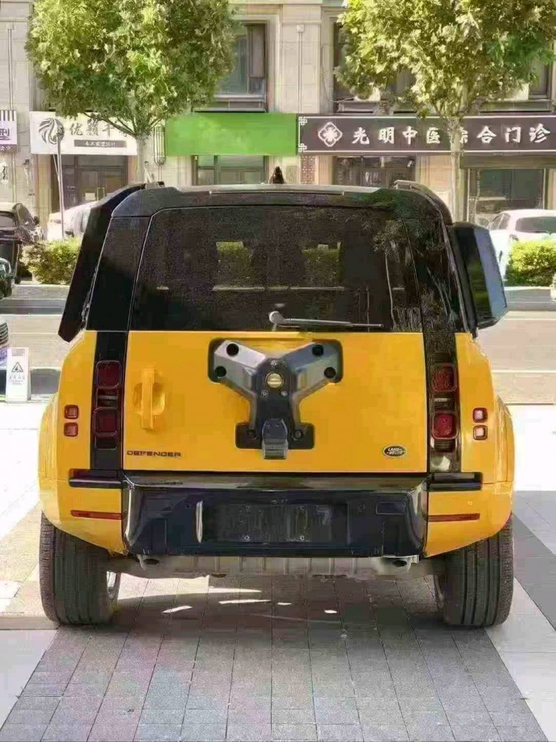 徐州23年路虎卫士9