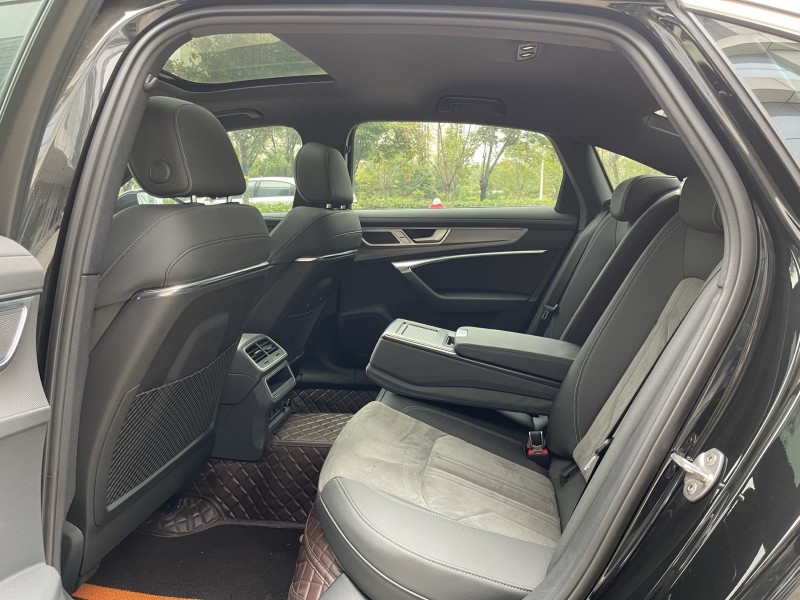 济宁24年奥迪A6L7