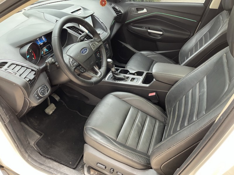 济宁17年福特翼虎7