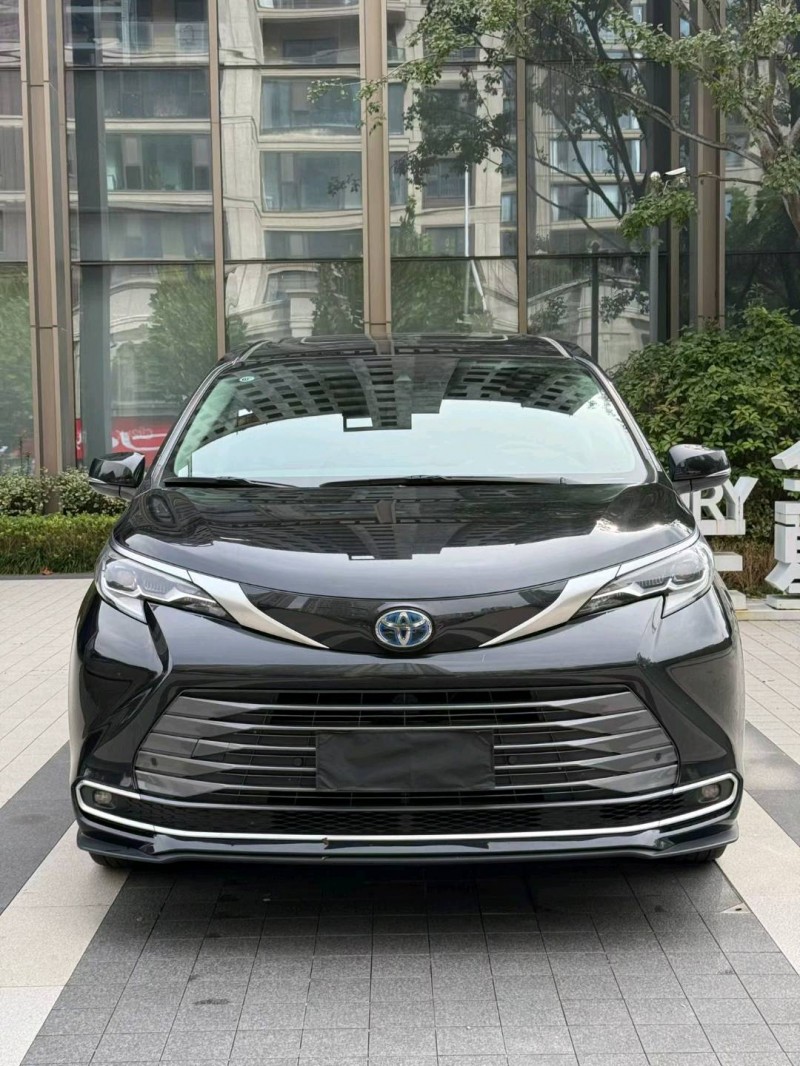 徐州22年丰田塞纳1