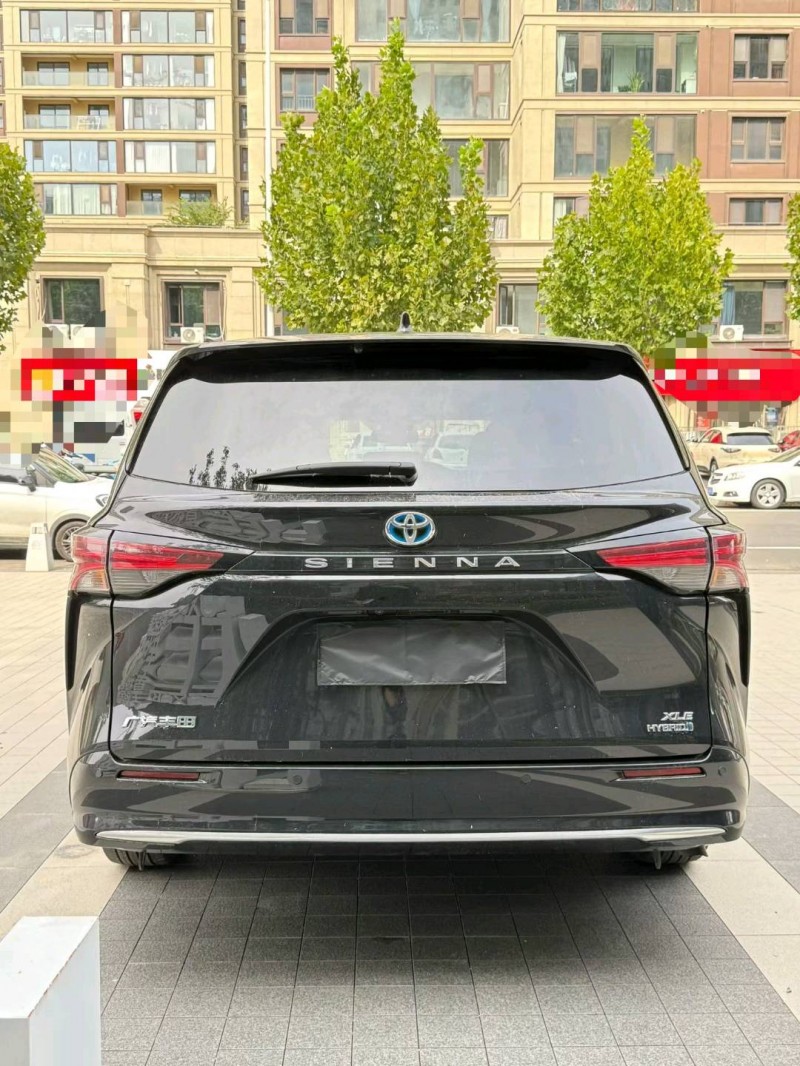 徐州22年丰田塞纳9