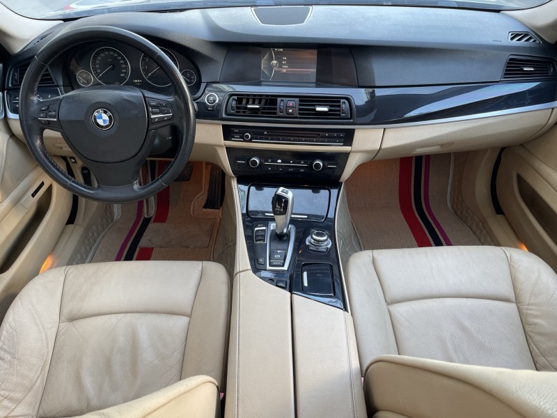 济宁13年宝马5系4