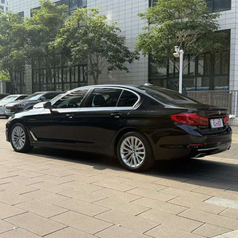 佛山20年宝马5系8