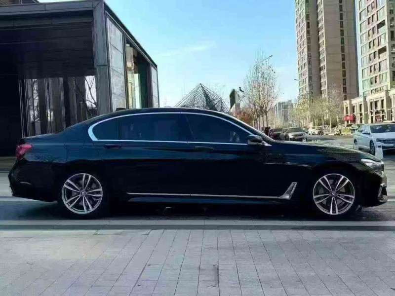 徐州19年宝马7系7