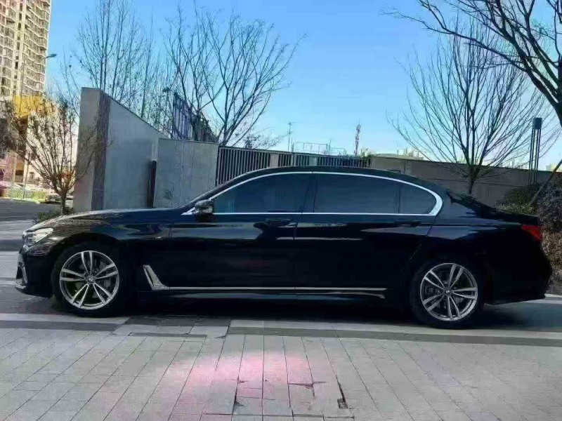 徐州19年宝马7系8