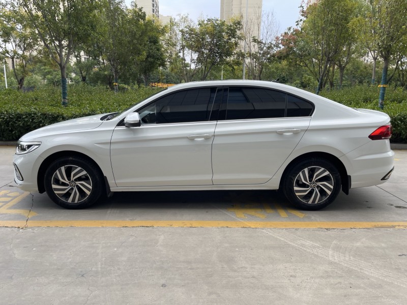 济宁24年大众宝来8