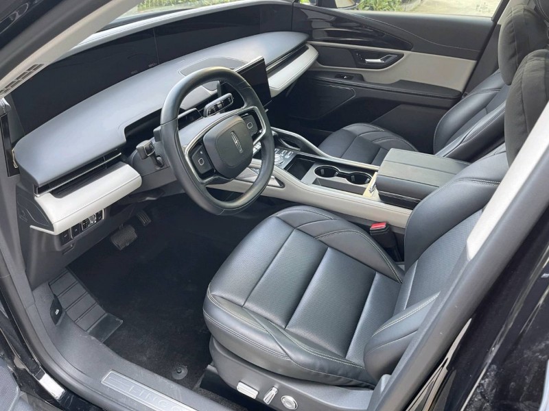 济宁24年林肯航海家4