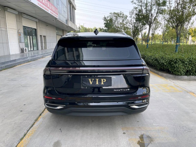 济宁24年林肯航海家8