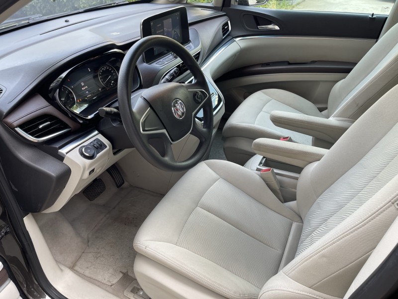 济宁22年别克GL85