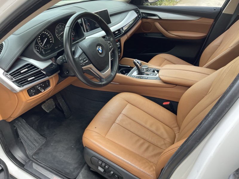 济宁17年宝马X63