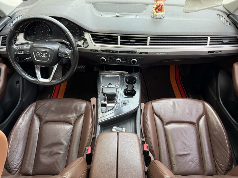 济宁17年奥迪Q73