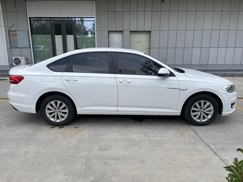 济宁21年大众朗逸9