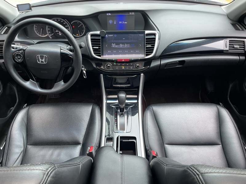 济宁16年本田雅阁5