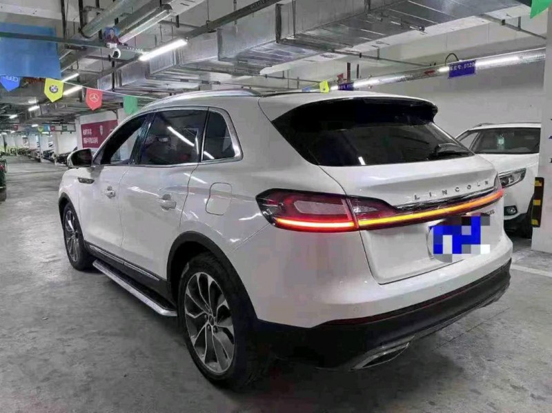 成都22年林肯航海家8