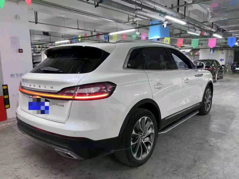 成都22年林肯航海家9