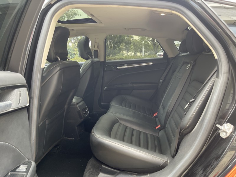 济宁17年福特蒙迪欧6