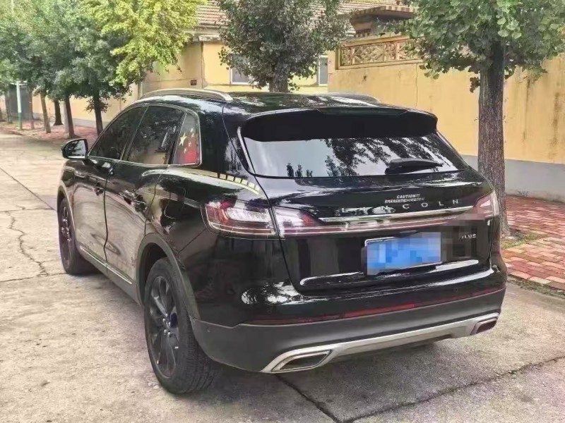 济宁22年林肯航海家7