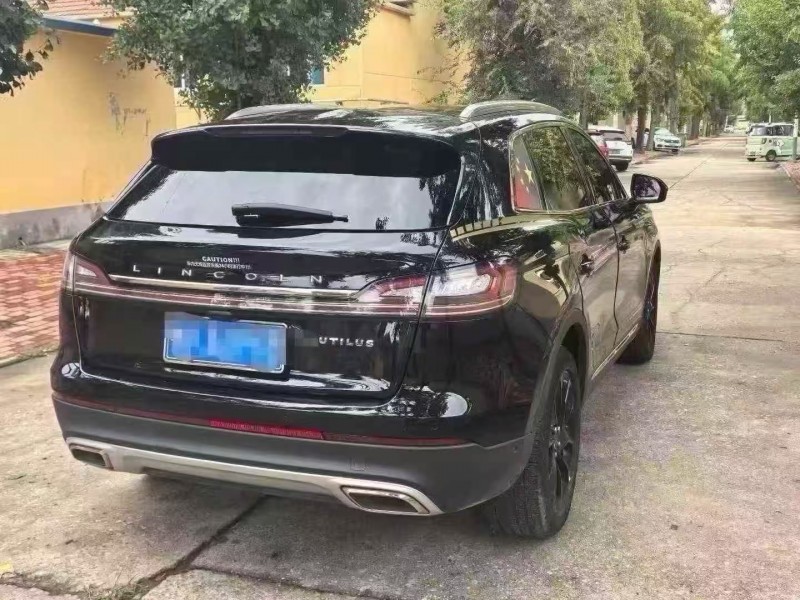 济宁22年林肯航海家8